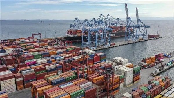 İhracatta Zirve! 'Mal Ve Hizmet İhracat Hedefini Aştık'